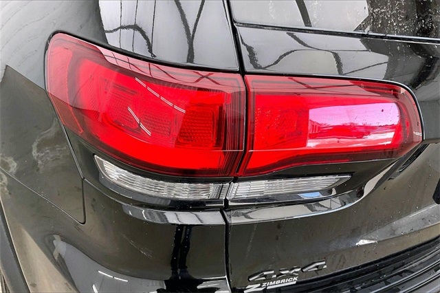 2021 Jeep Grand Cherokee Freedom Edition