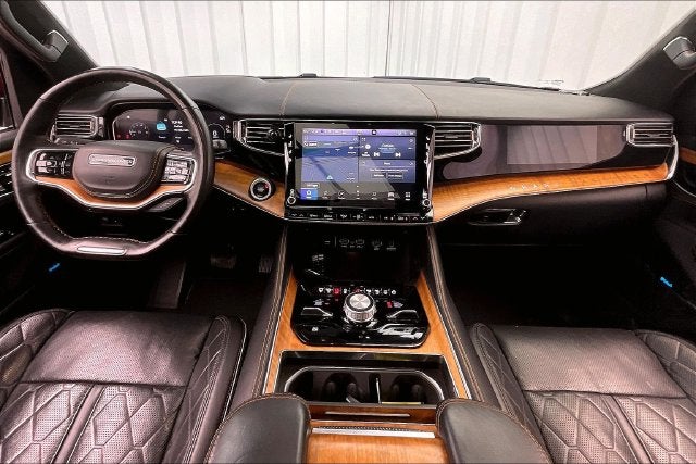 2022 Jeep Grand Wagoneer Series III