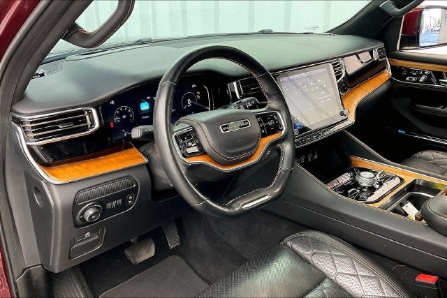 2022 Jeep Grand Wagoneer Series III