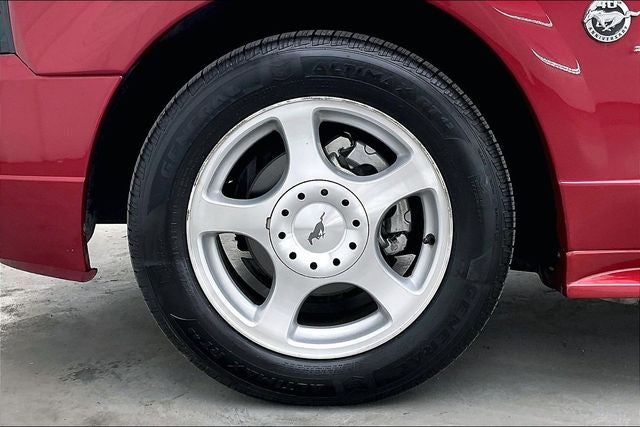 2004 Ford Mustang V6