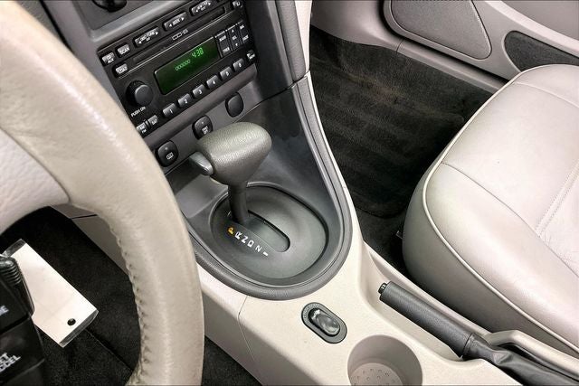 2004 Ford Mustang V6