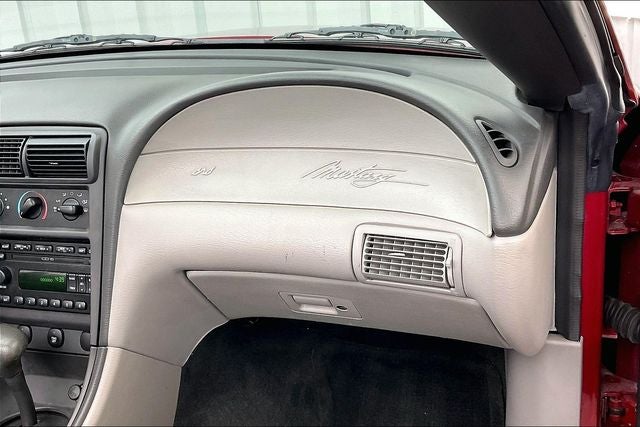 2004 Ford Mustang V6
