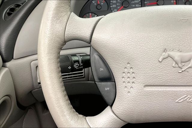 2004 Ford Mustang V6