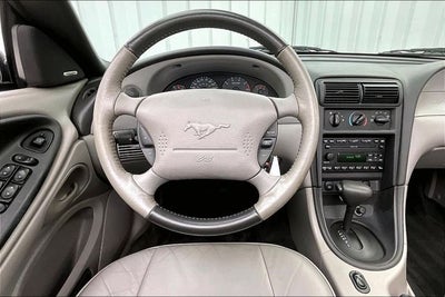 2004 Ford Mustang V6