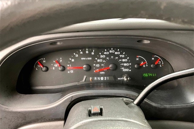 2006 Ford E-350SD XL