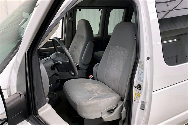 2006 Ford E-350SD XL