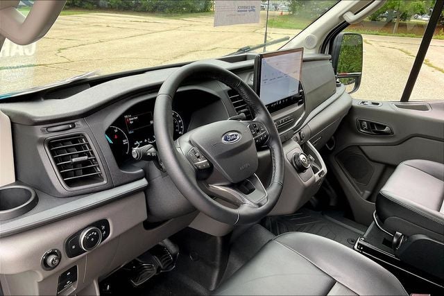 2022 Ford E-Transit-350 Base