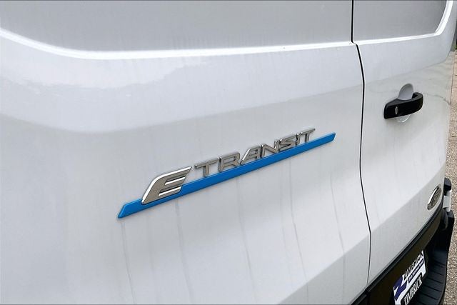 2022 Ford E-Transit-350 Base