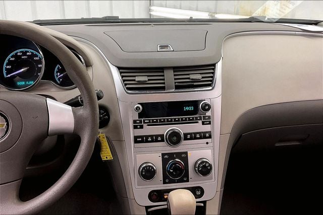 2011 Chevrolet Malibu LS 1LS