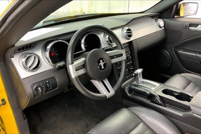 2005 Ford Mustang GT Deluxe
