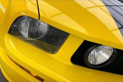 2005 Ford Mustang GT Deluxe