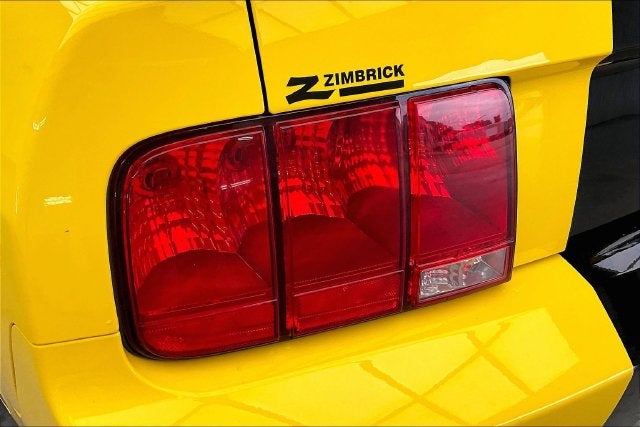 2005 Ford Mustang GT Deluxe
