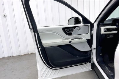 2025 Lincoln Aviator Black Label Premium