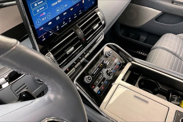 2023 Lincoln Navigator Black Label