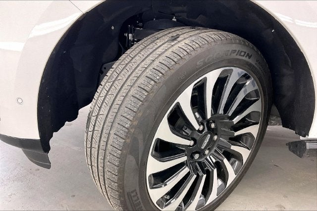 2023 Lincoln Navigator Black Label