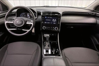 2023 Hyundai TUCSON SE