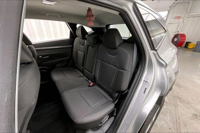 2023 Hyundai TUCSON SE