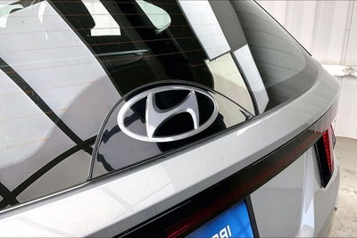 2023 Hyundai TUCSON SE
