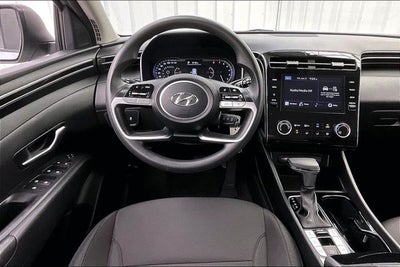 2023 Hyundai TUCSON SE