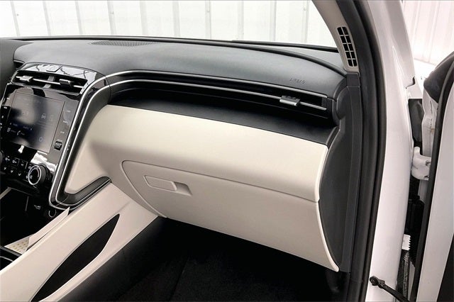 2023 Hyundai TUCSON SE