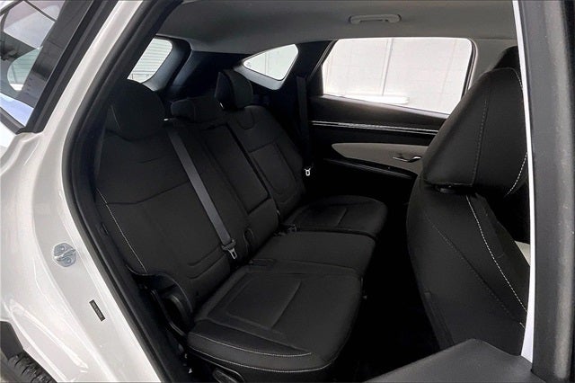 2023 Hyundai TUCSON SE