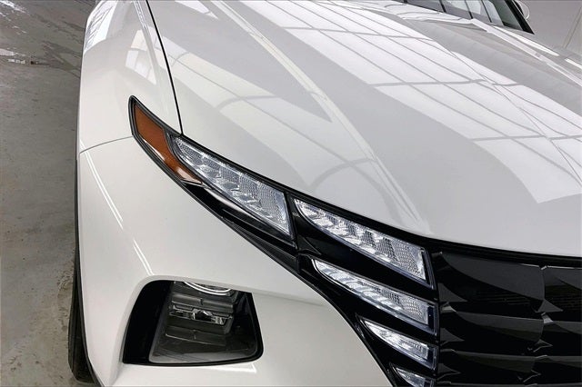 2023 Hyundai TUCSON SE