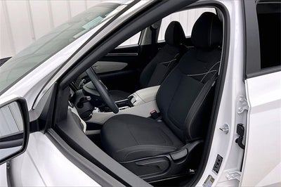 2023 Hyundai TUCSON SE