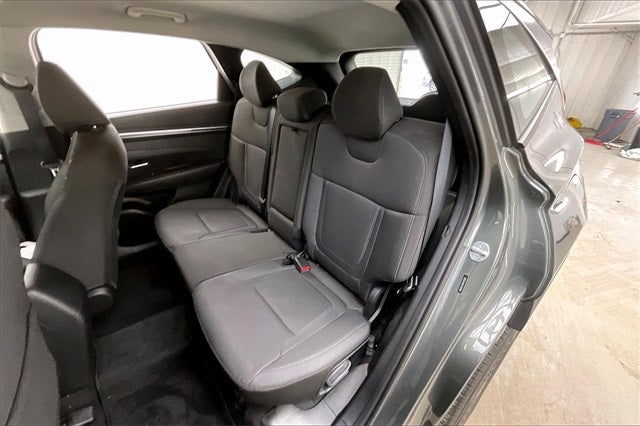 2023 Hyundai TUCSON SE