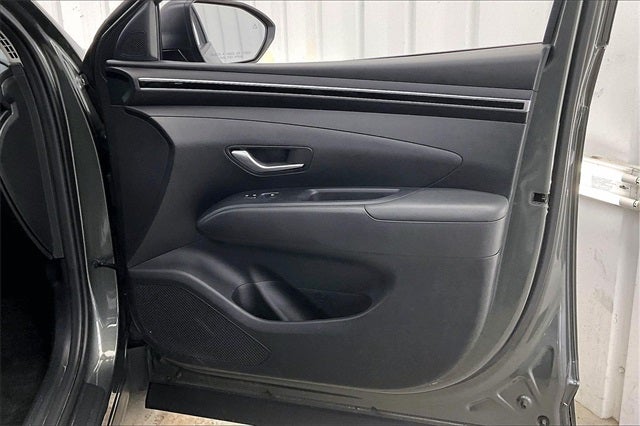 2023 Hyundai TUCSON SE