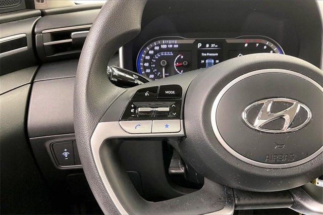 2023 Hyundai TUCSON SE