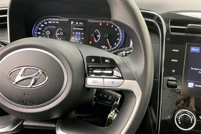2023 Hyundai TUCSON SE