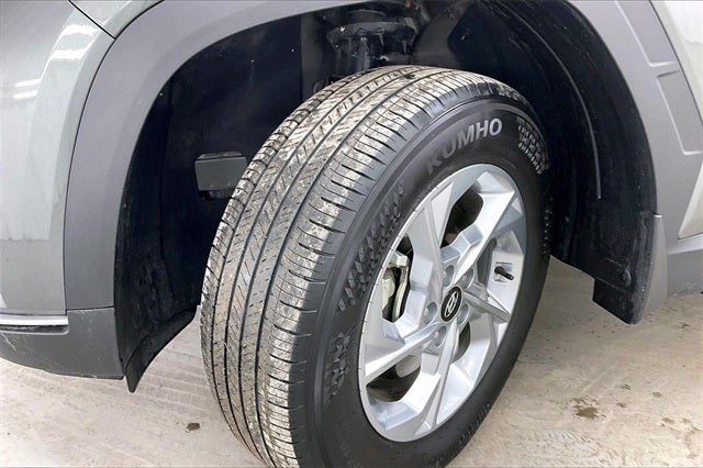 2023 Hyundai TUCSON SE