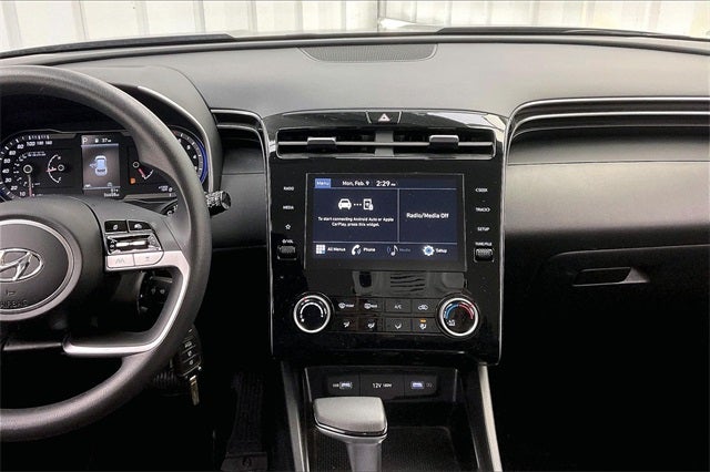 2023 Hyundai TUCSON SE