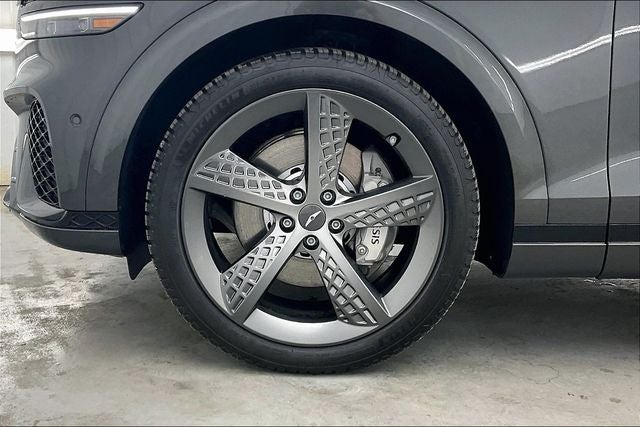 2024 Genesis GV70 2.5T