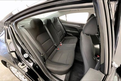 2019 Hyundai ELANTRA SE