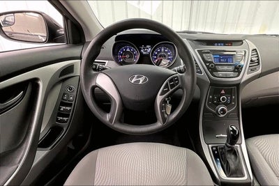 2014 Hyundai ELANTRA SE