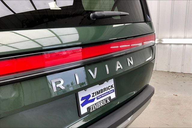 2023 Rivian R1S Adventure
