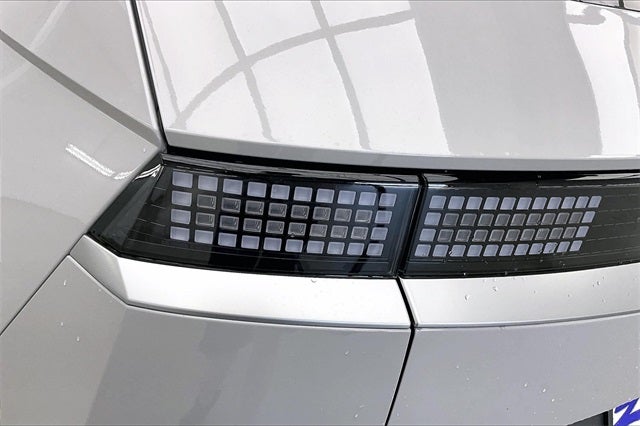 2025 Hyundai IONIQ 5 SE