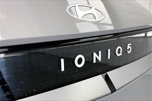 2025 Hyundai IONIQ 5 SE