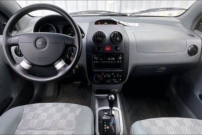 2004 Chevrolet Aveo Base