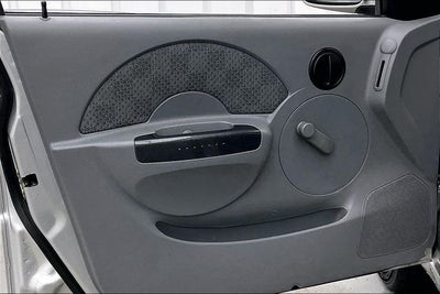 2004 Chevrolet Aveo Base