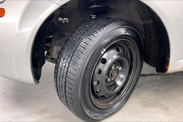 2004 Chevrolet Aveo Base