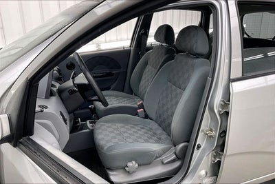 2004 Chevrolet Aveo Base