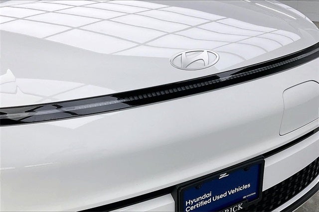 2024 Hyundai KONA ELECTRIC SE