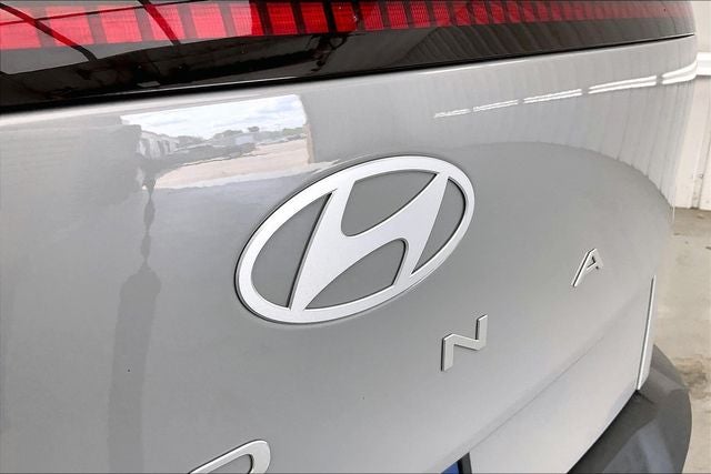 2024 Hyundai KONA ELECTRIC SEL