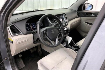 2016 Hyundai TUCSON SE