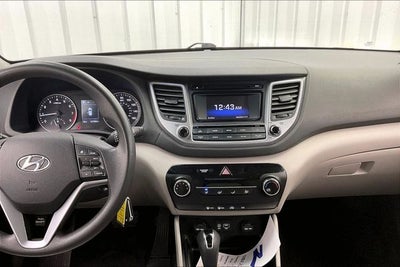 2016 Hyundai TUCSON SE