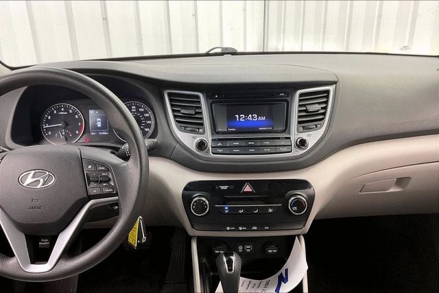 2016 Hyundai TUCSON SE