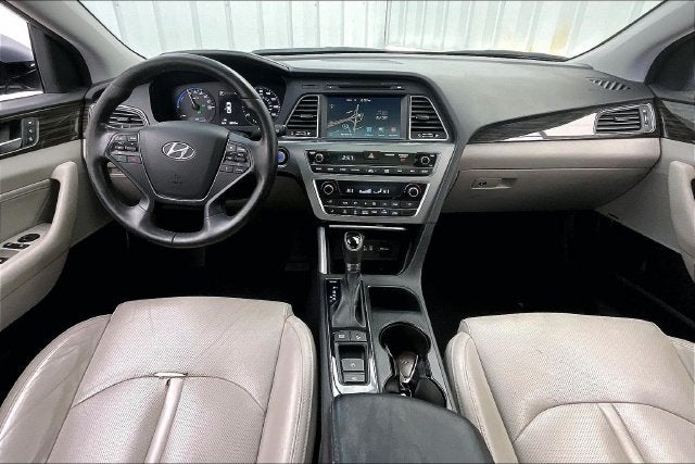 2016 Hyundai SONATA HYBRID Limited