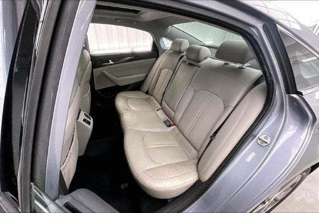 2016 Hyundai SONATA HYBRID Limited